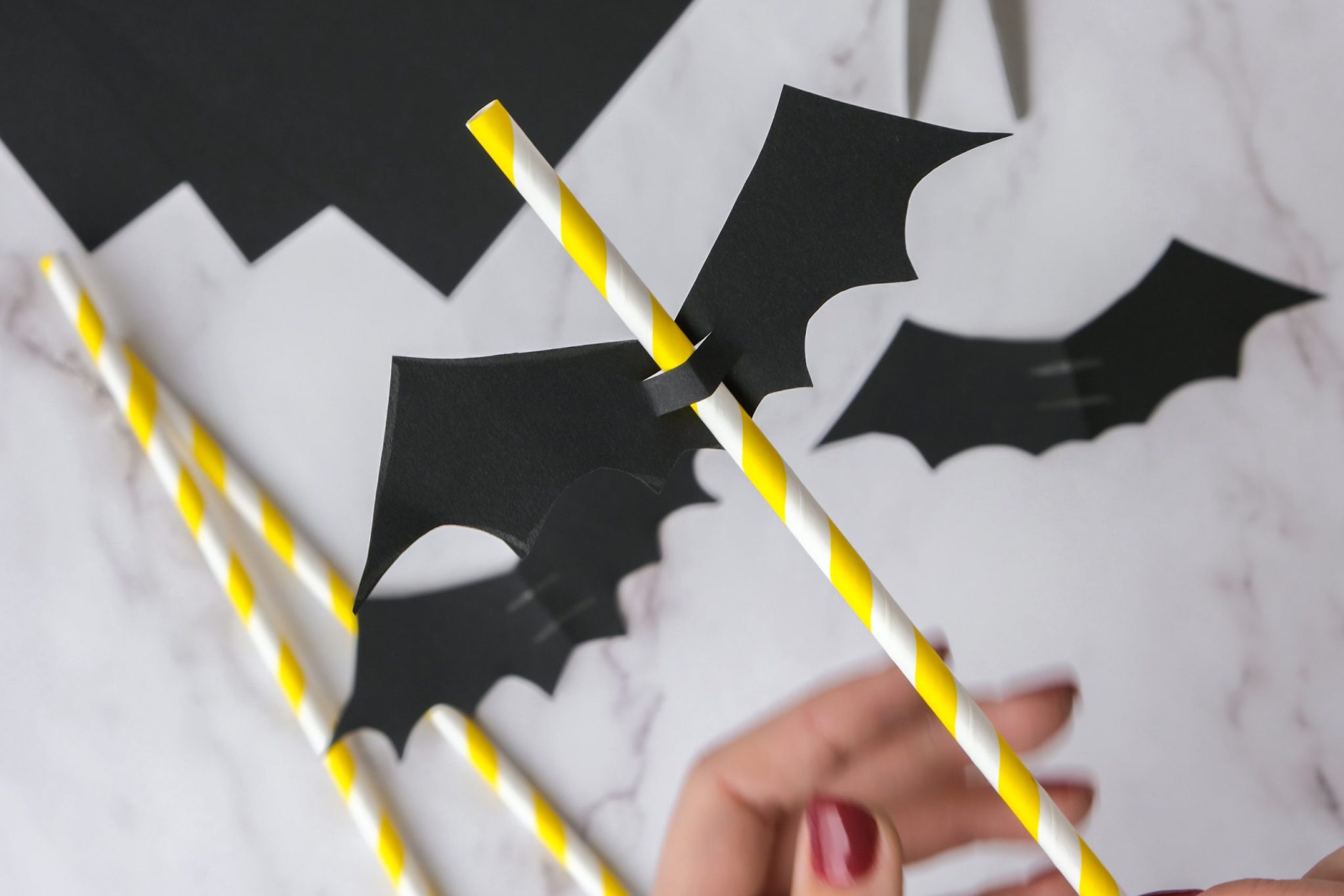 Pyssla fladdermöss till sugrör - Pyssla med Viktoria